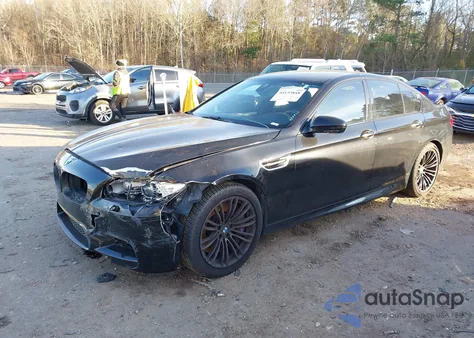 2013 BMW M5 from USA, damaged, VIN WBSFV9C56DD097039